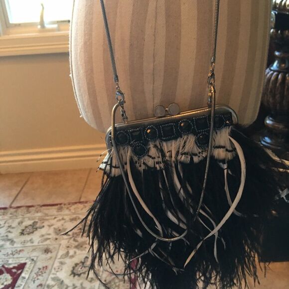 MOO ROO Black n White Feathered Purse - Picture 8 of 14
